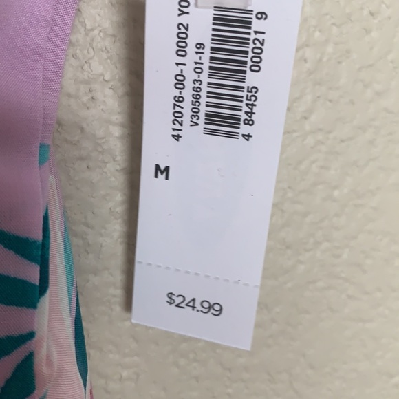 NWT old navy tank - Picture 2 of 3